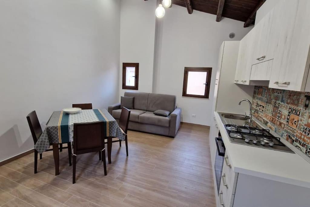 Casa Cleo Apartment เชฟาลู ภายนอก รูปภาพ