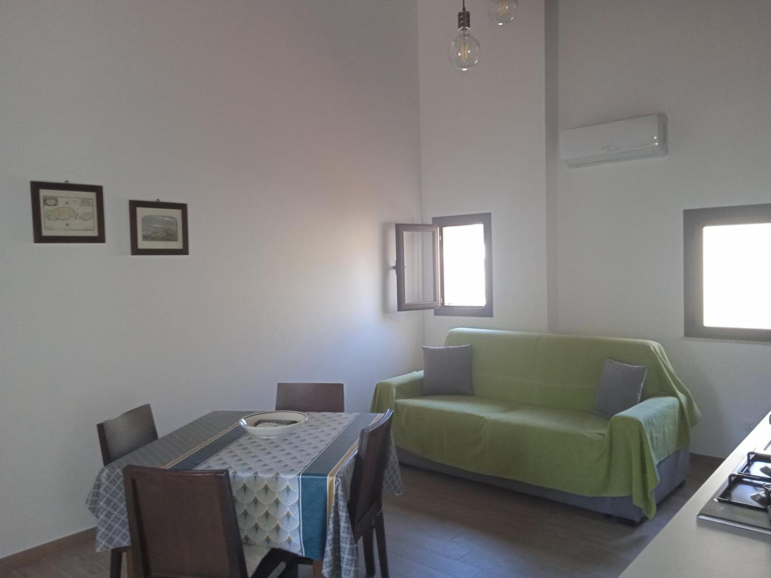 Casa Cleo Apartment เชฟาลู ภายนอก รูปภาพ